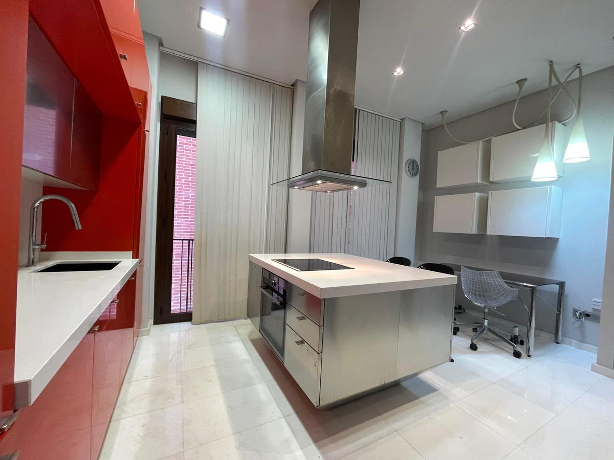 Piso de alquiler en Calle de Los Apóstoles, La Catedral (2)